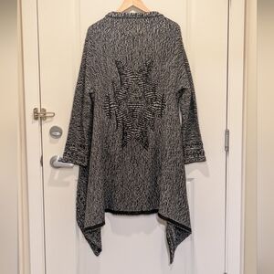 Vintage Putorti L/XL Chunky Black and White Knit Duster with Back Detail